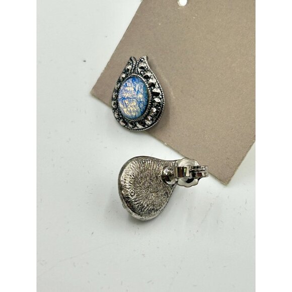 Vintage Earrings Opaline Art Glass Cabochon Studs with Ornate Silver Setting - Picture 5 of 6